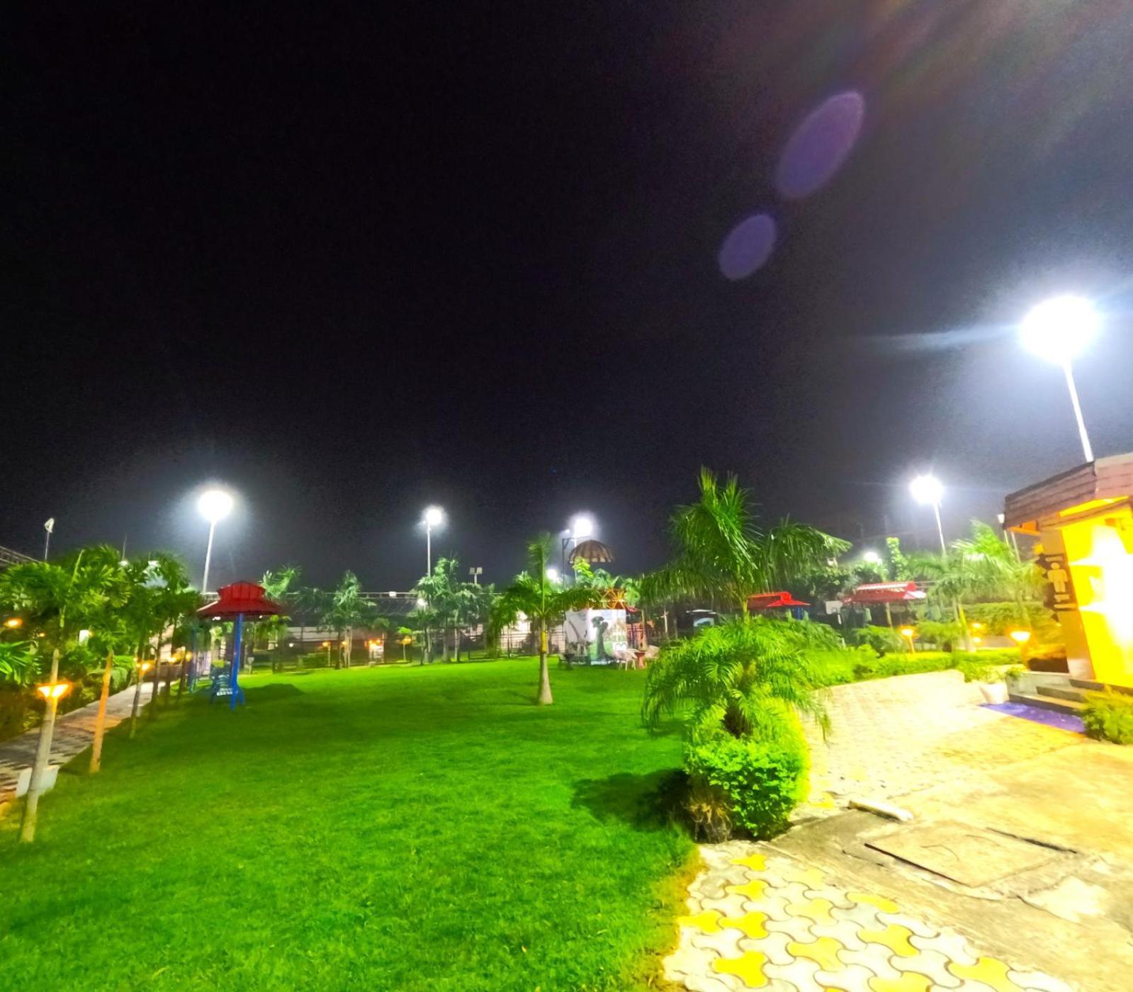 Fun N City Water Park , Adventure & Resort , Patna Nadwan Exterior photo